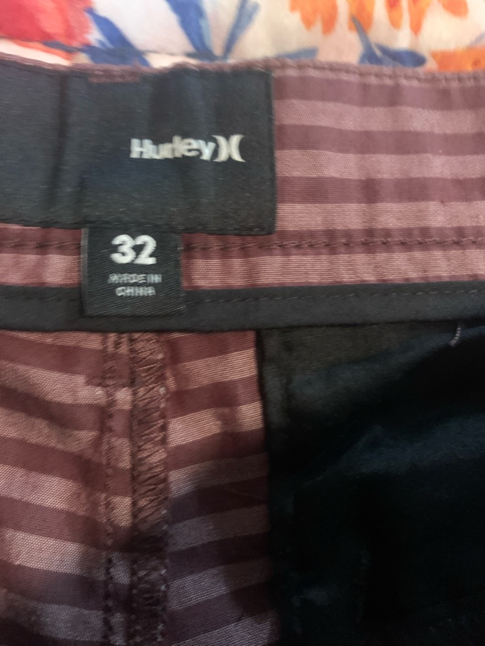 Hurley - Picture 2 of 4